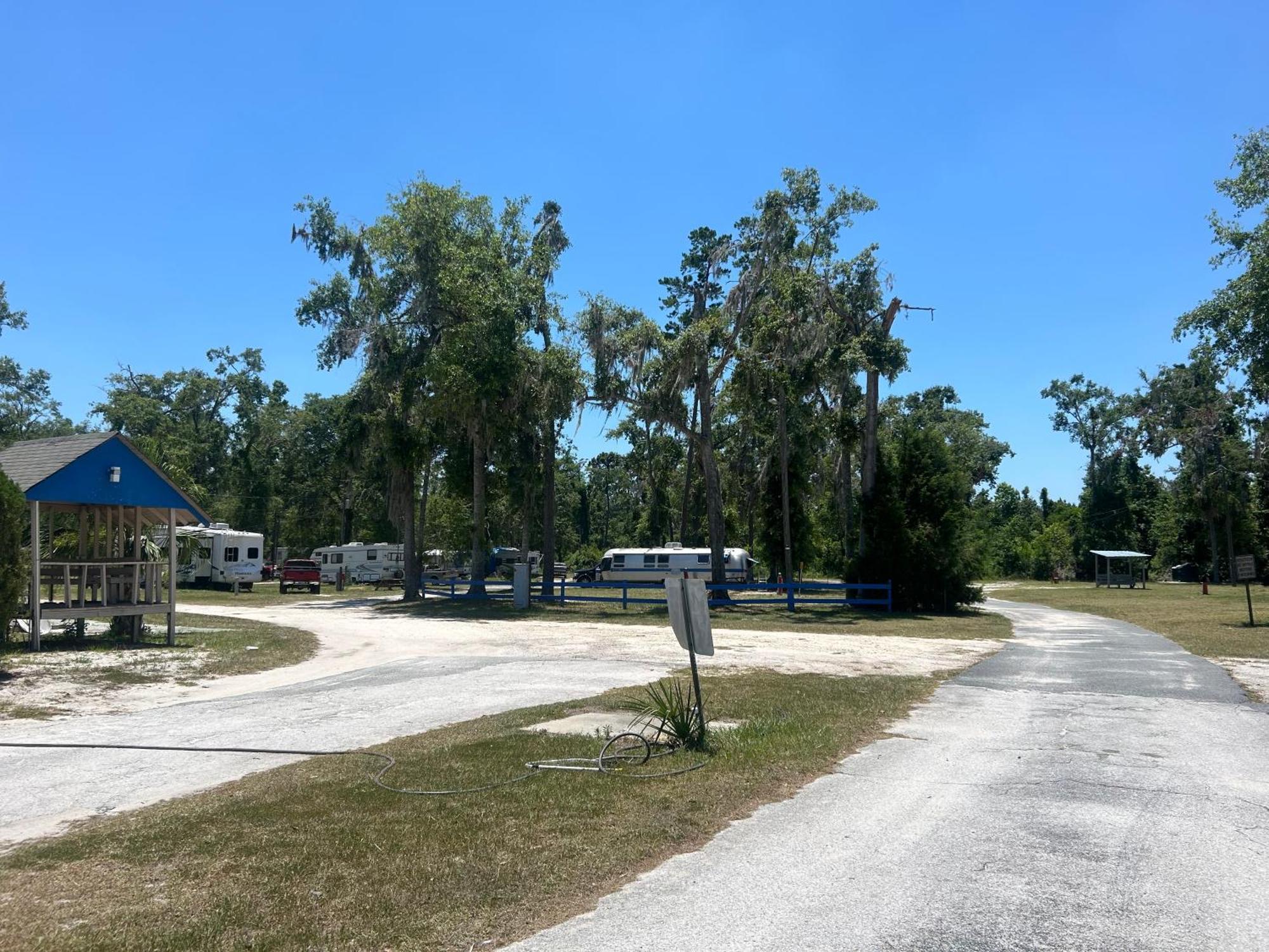 Deerwood Inn & Madison Campground Exterior photo